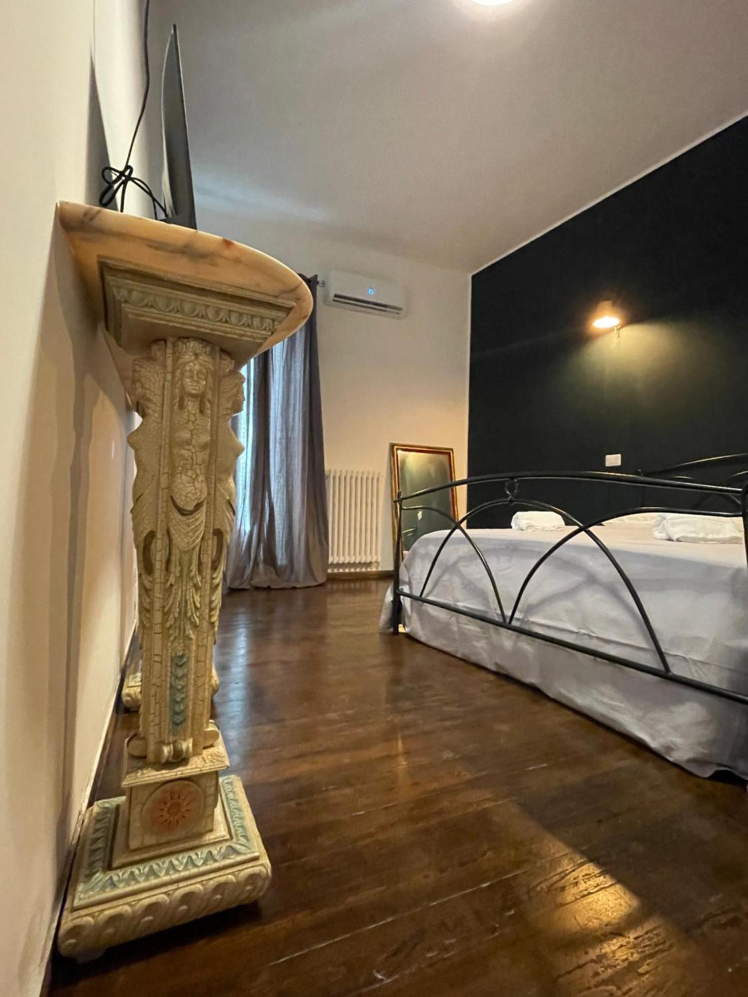 Il Serafino Holiday Suites Bari Exterior foto
